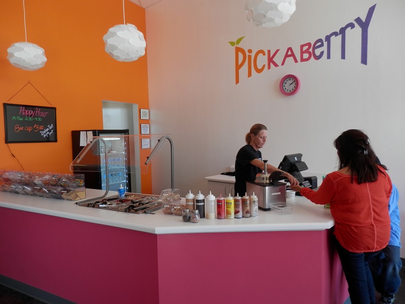 Sahuarita Times: Pick-a-Berry Opens in Marketplace - Pick A Berry Yogurt